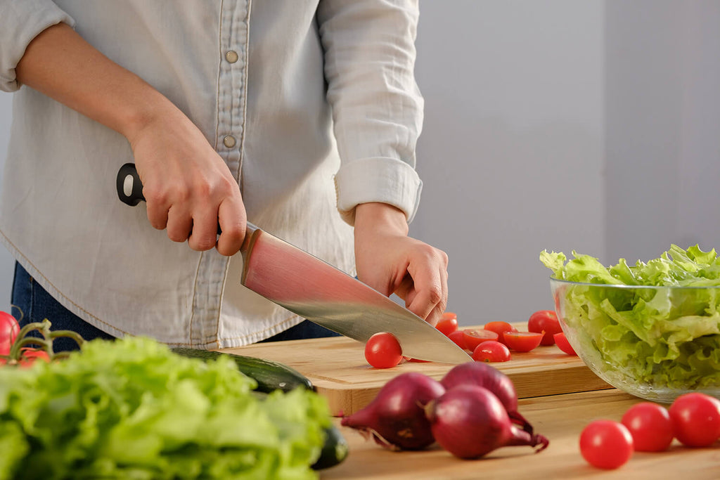 Kitchen Knife Safety Dos And Don'ts - Why It's Important