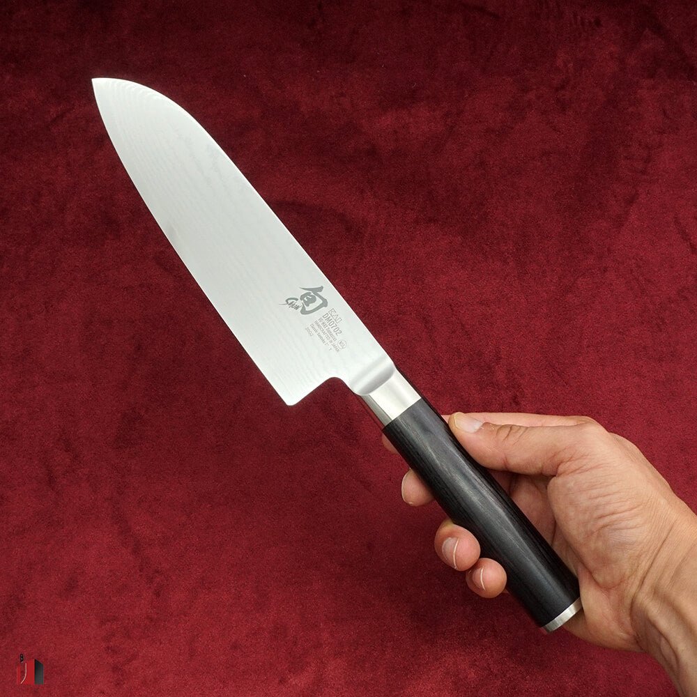 Shun Classic 7 inch Santoku Knife, Handcrafted in Japan, DM0702